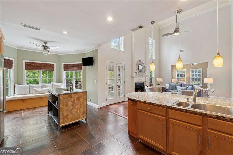 310 Kingspring Court Roswell - 6