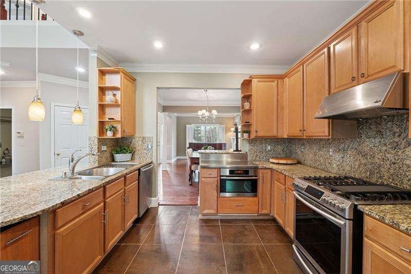310 Kingspring Court Roswell - 8