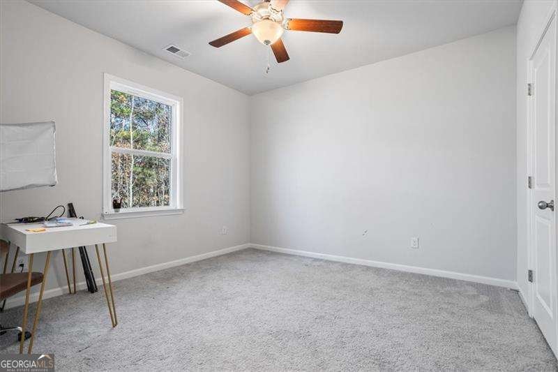 75 Glen Abbey Circle Fairburn - 17