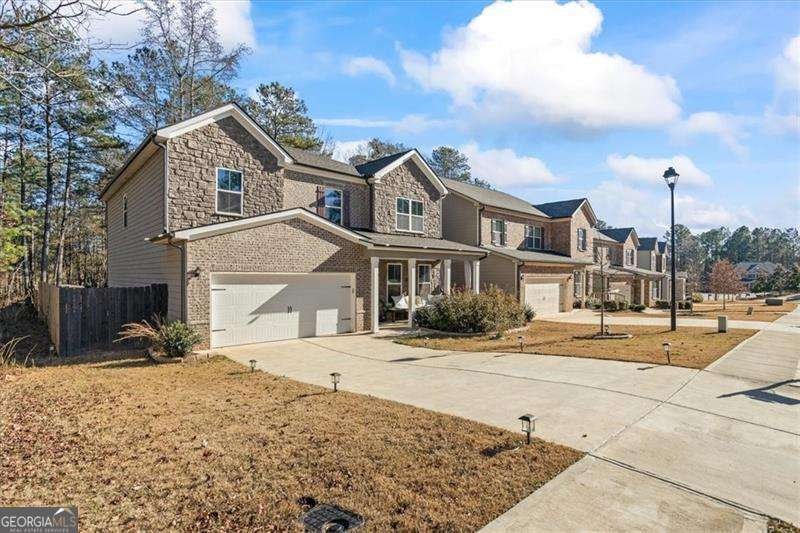 75 Glen Abbey Circle Fairburn - 2