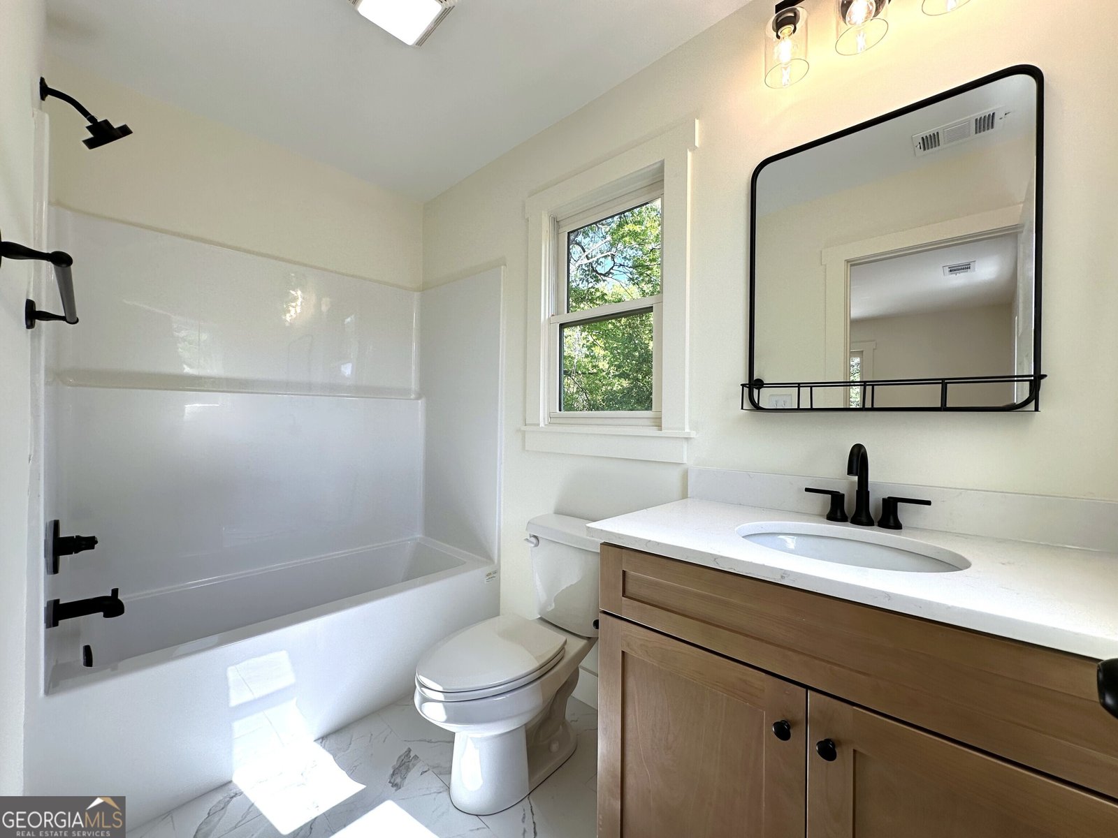 382 Chase Street Athens - 28