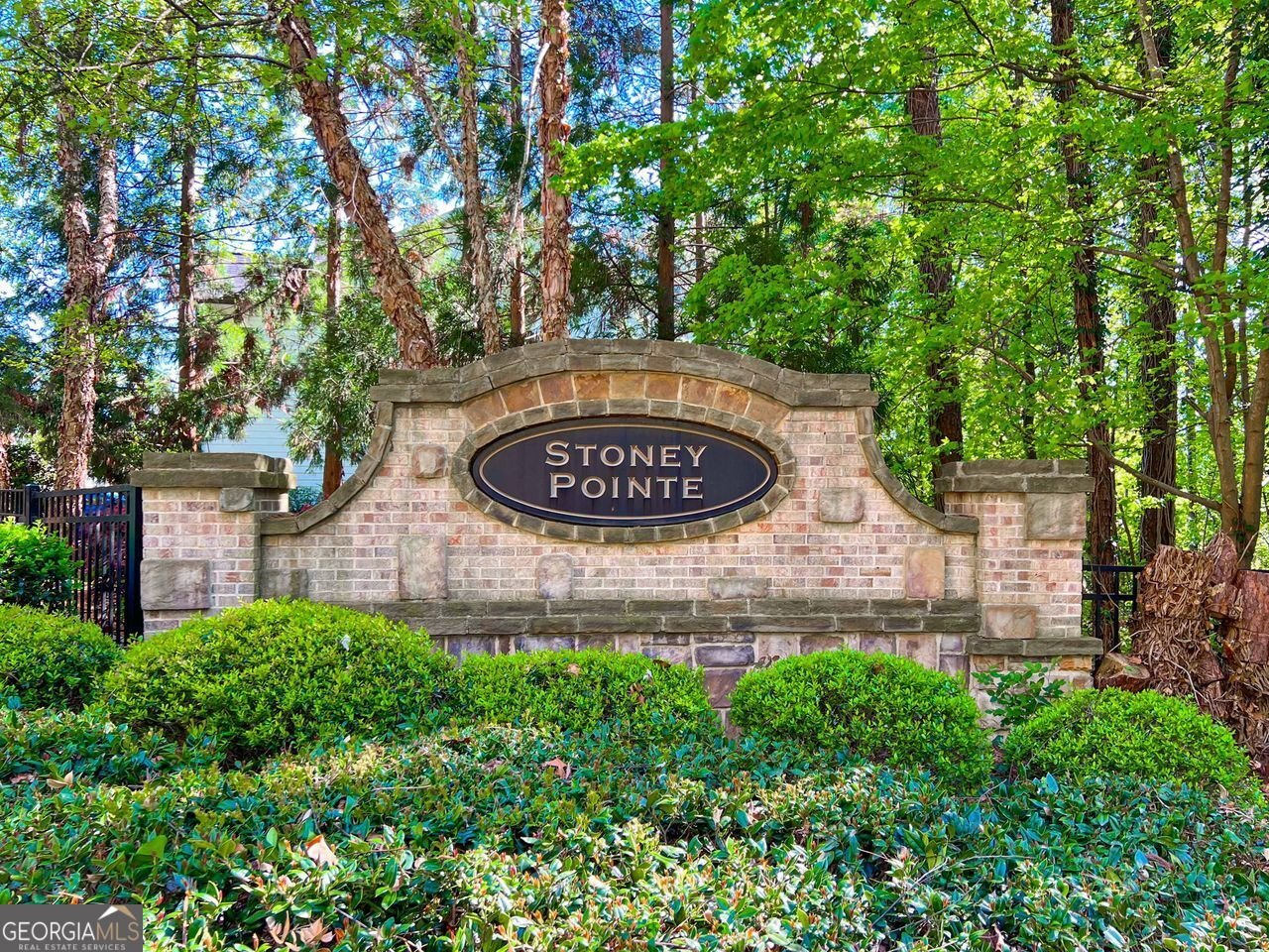 2904 RIDGEVIEW Drive Atlanta - 3