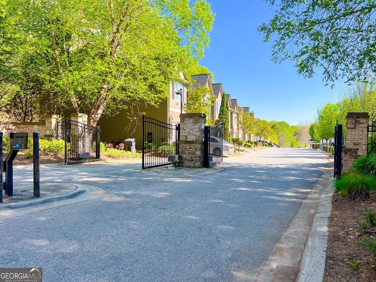 2904 RIDGEVIEW Drive Atlanta - 6