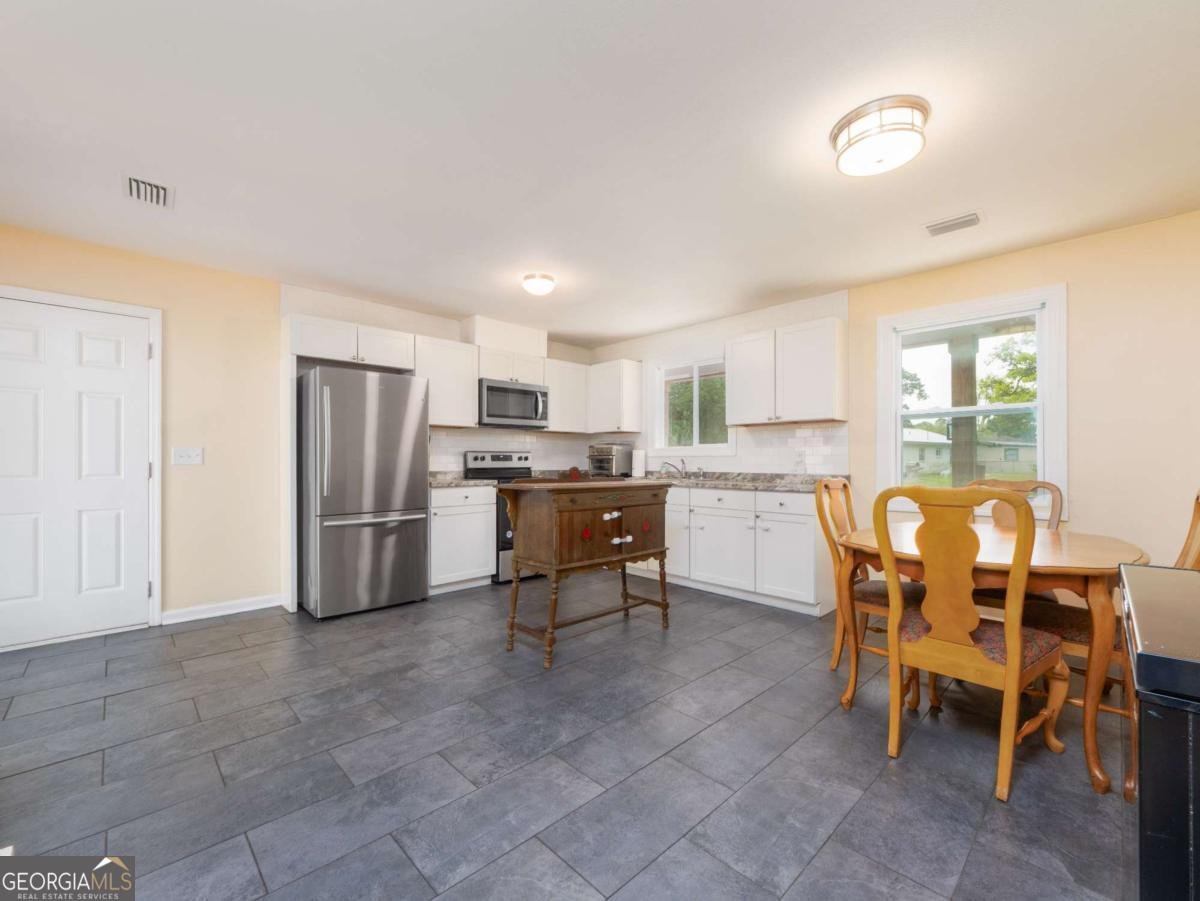 244 Sherwood Lane Brunswick - 11