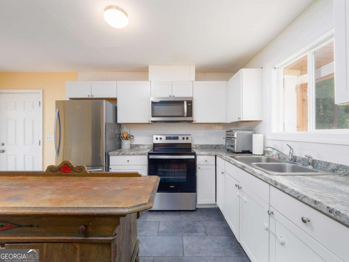 244 Sherwood Lane Brunswick - 14