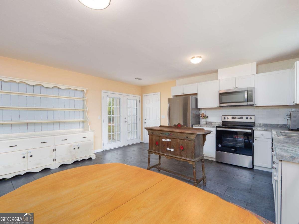 244 Sherwood Lane Brunswick - 3