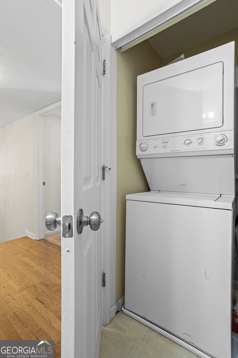 3689 Essex Avenue Atlanta - 18
