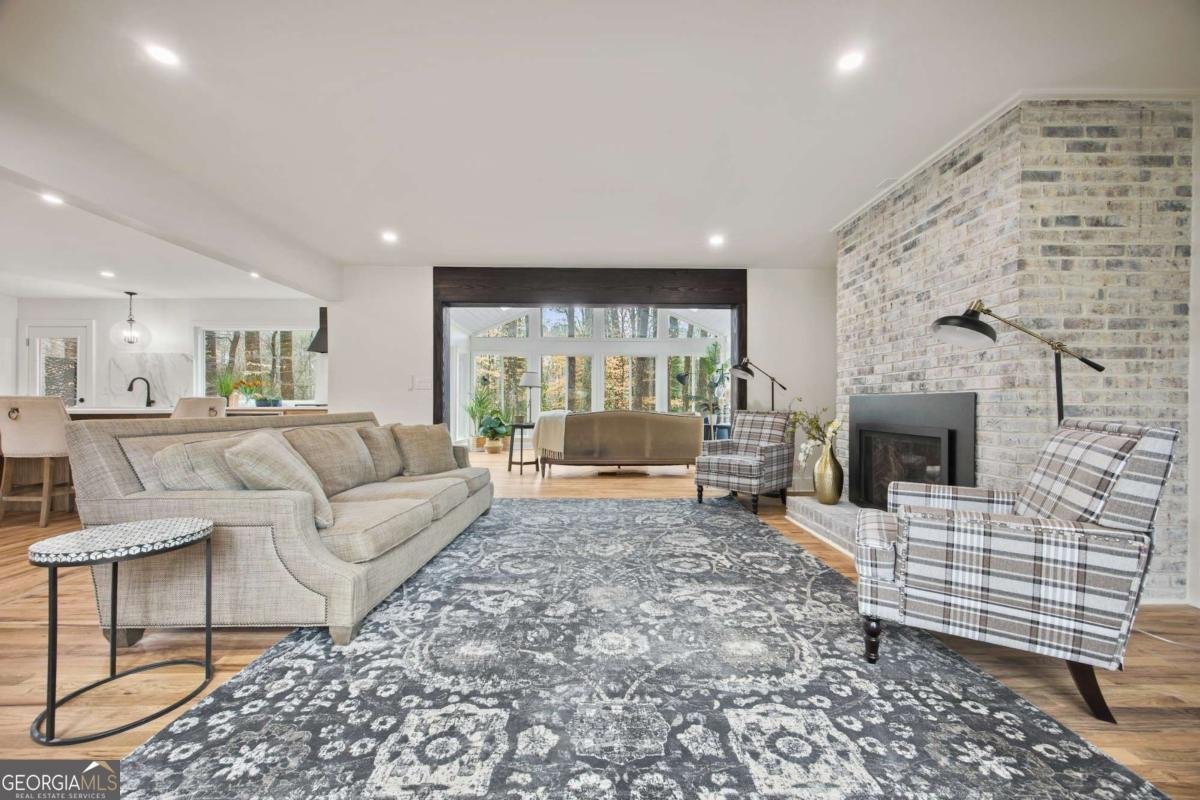2433 Helmsdale Drive Atlanta - 15