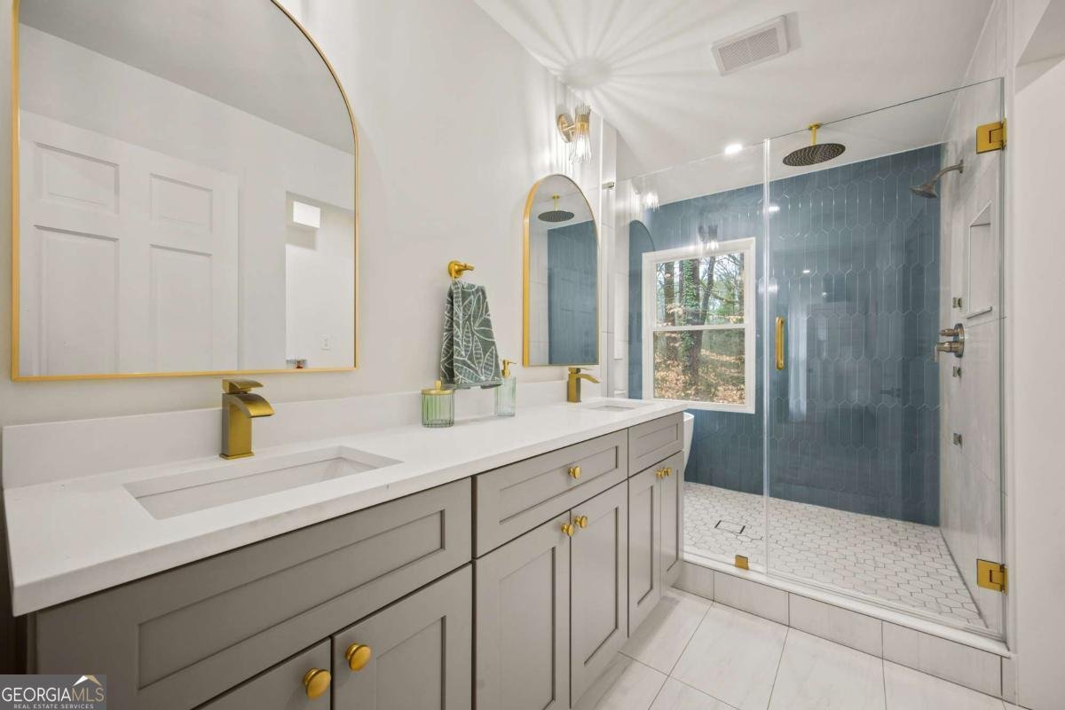 2433 Helmsdale Drive Atlanta - 20