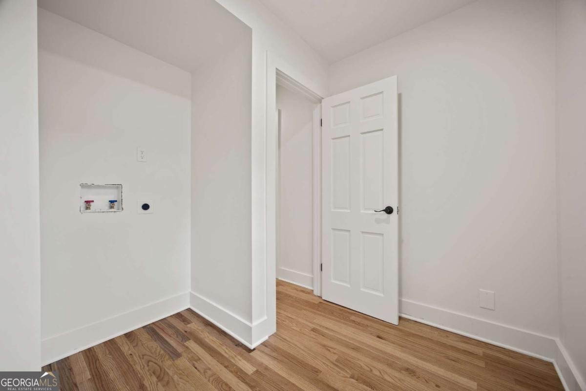 2433 Helmsdale Drive Atlanta - 46