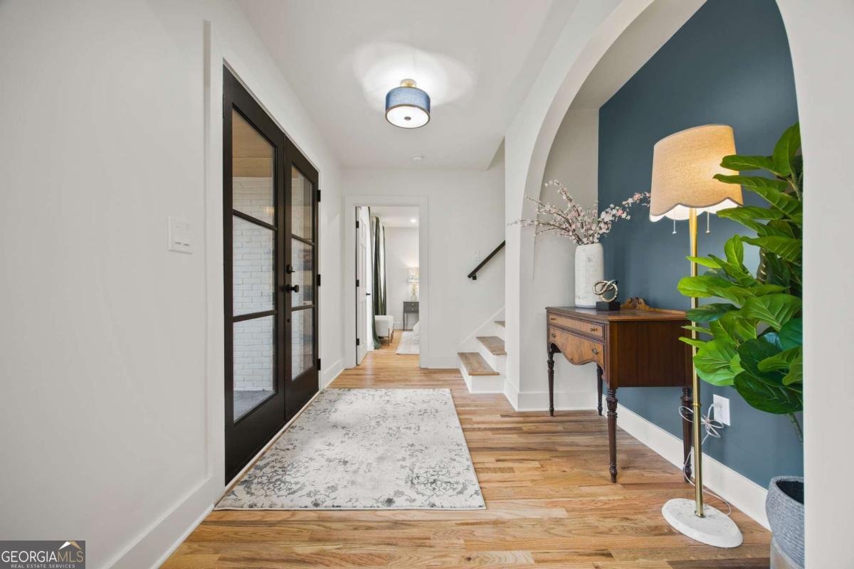 2433 Helmsdale Drive Atlanta - 8