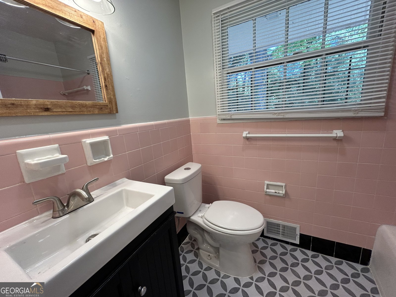 779 Casplan Street Atlanta - 12
