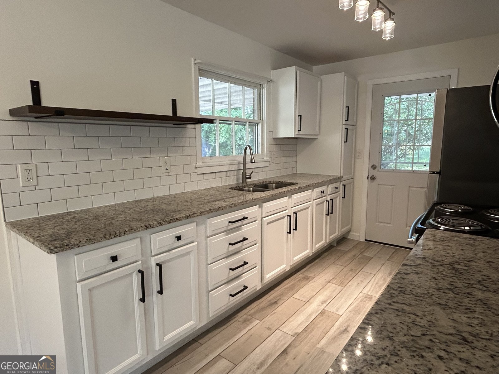 779 Casplan Street Atlanta - 4