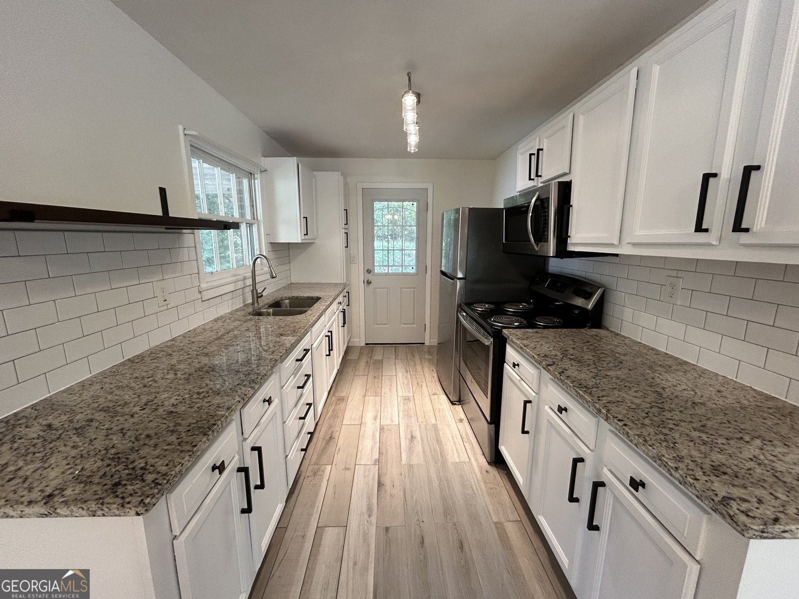 779 Casplan Street Atlanta - 6