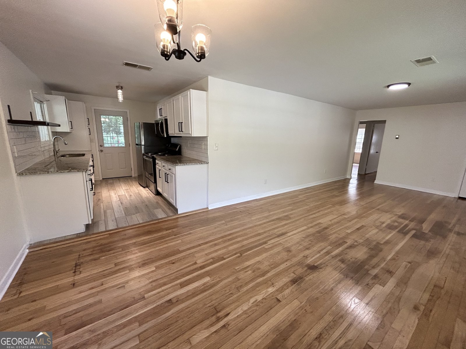 779 Casplan Street Atlanta - 7