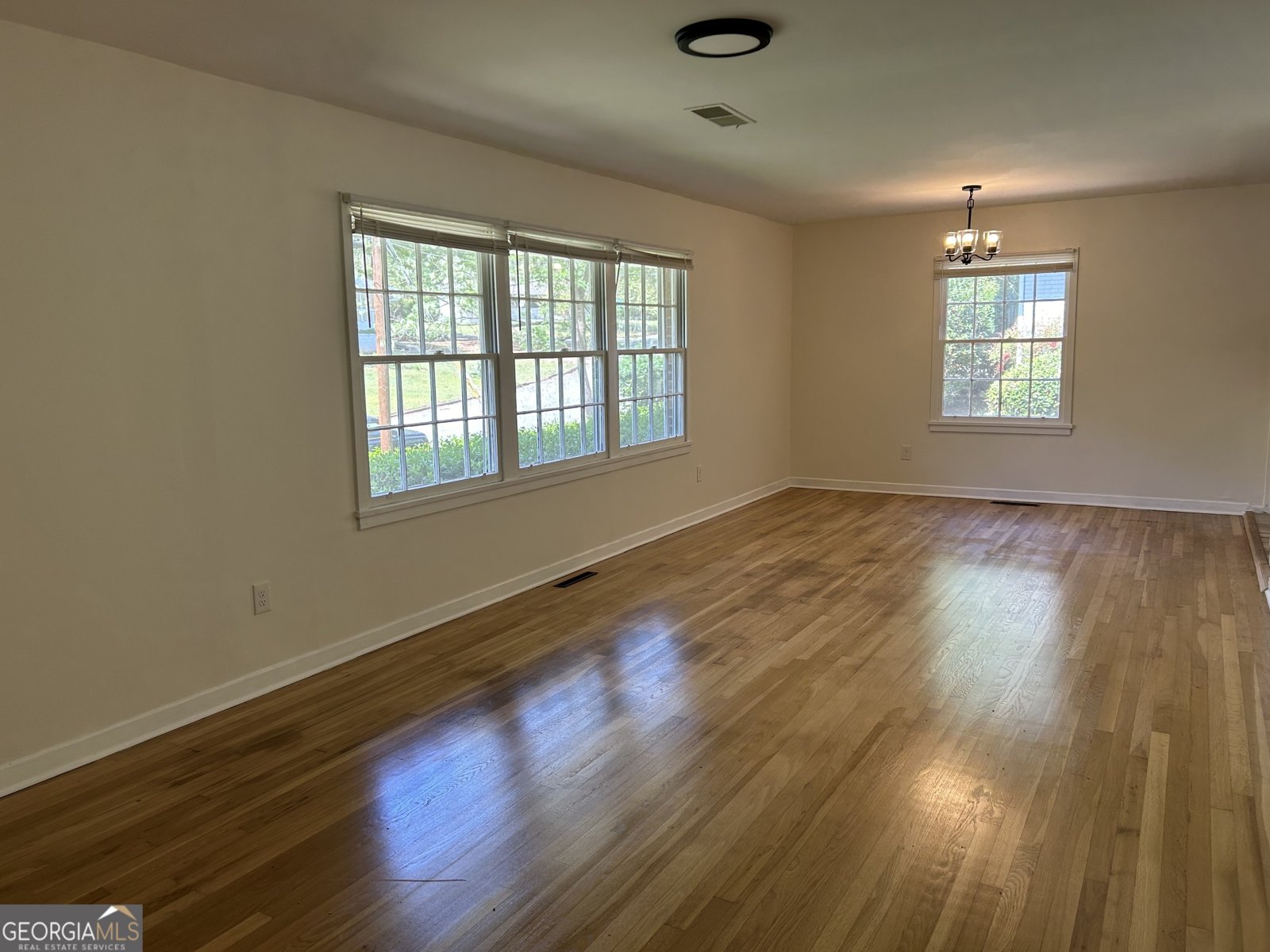 779 Casplan Street Atlanta - 9
