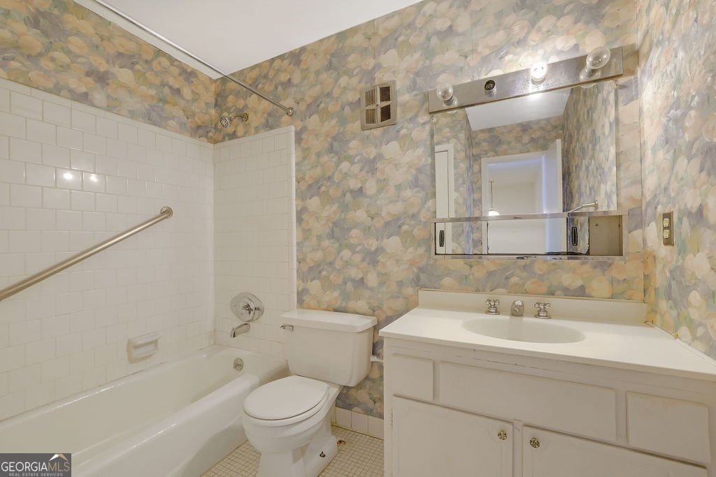 3312 Northcrest Road Atlanta - 4