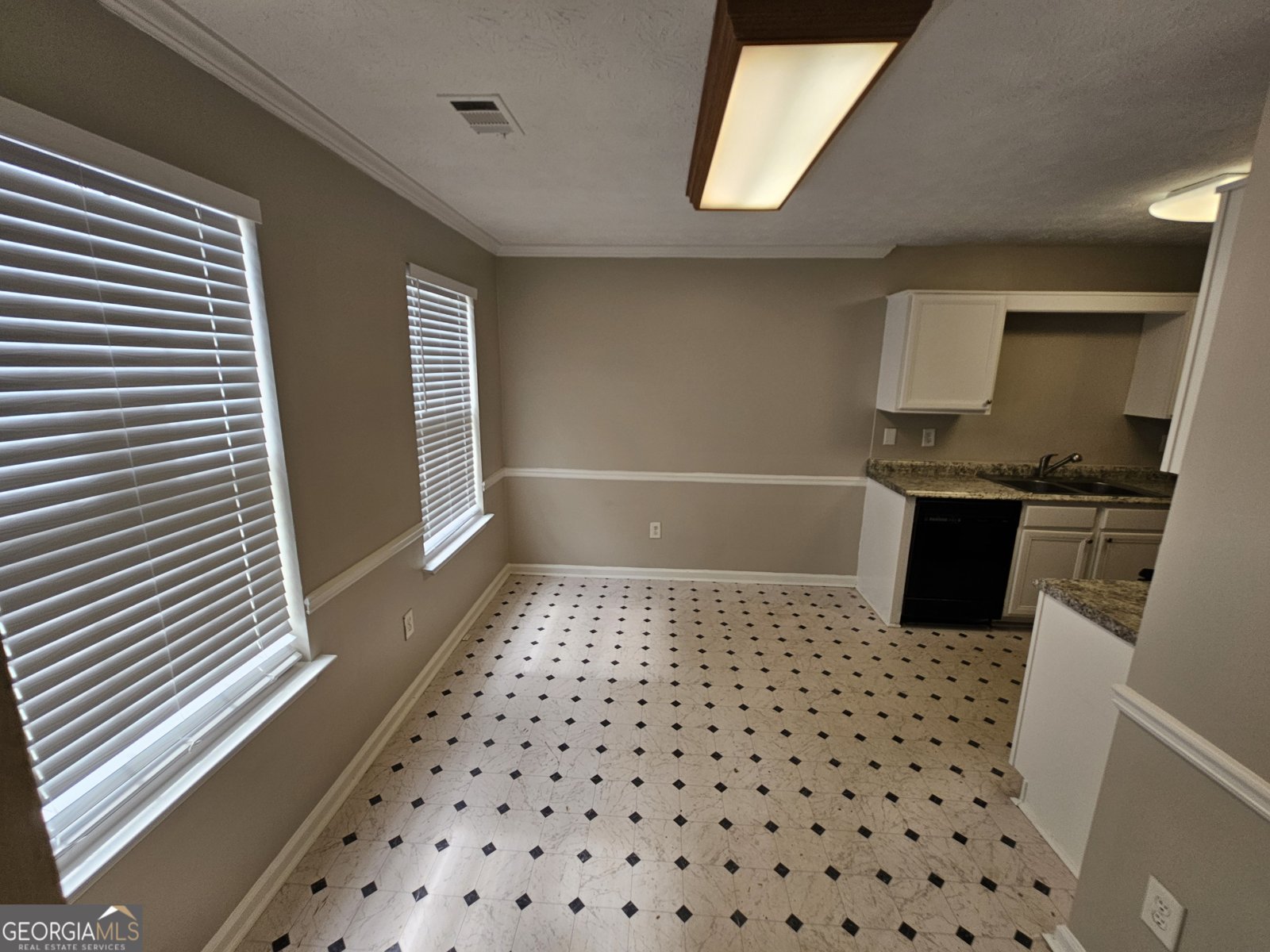 6718 Roscommon Drive Austell - 3