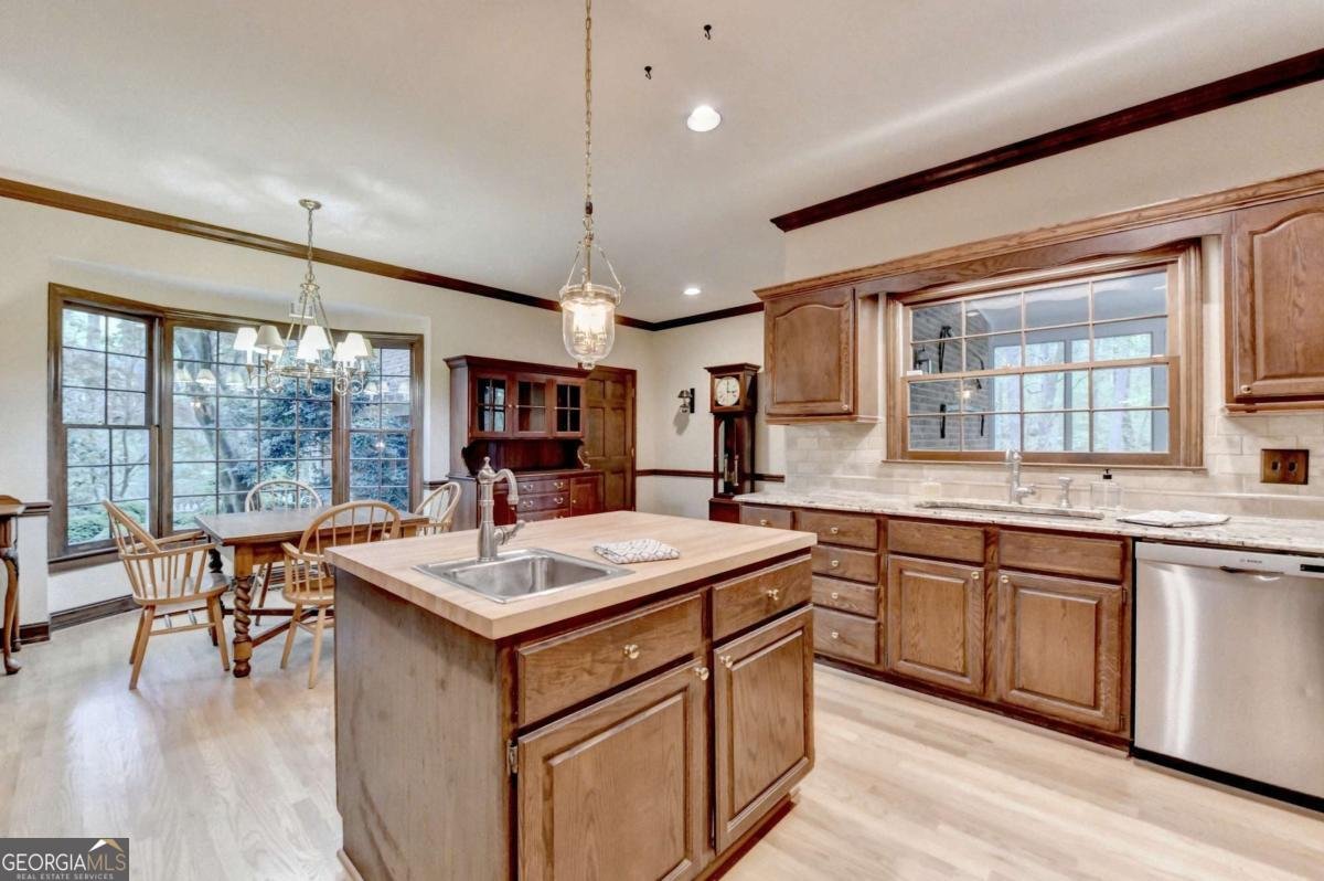 5884 Hammersmith Road Stone Mountain - 21