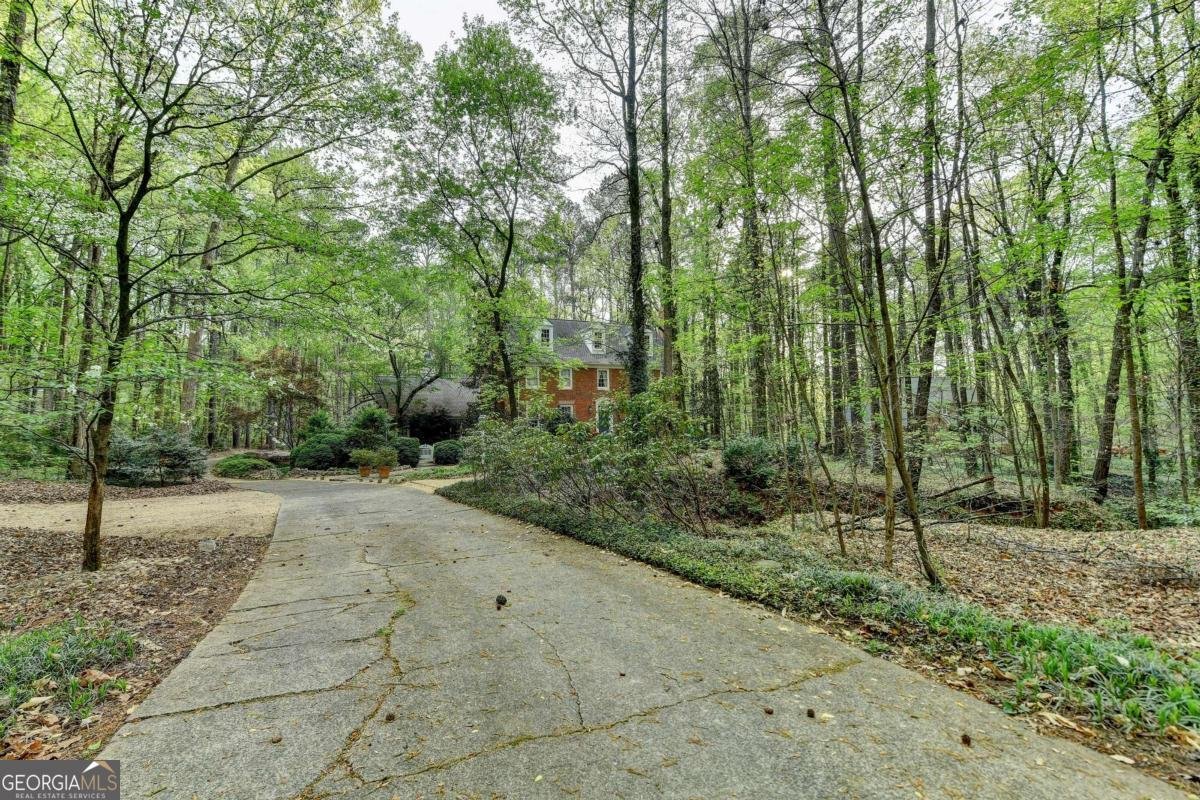 5884 Hammersmith Road Stone Mountain - 75