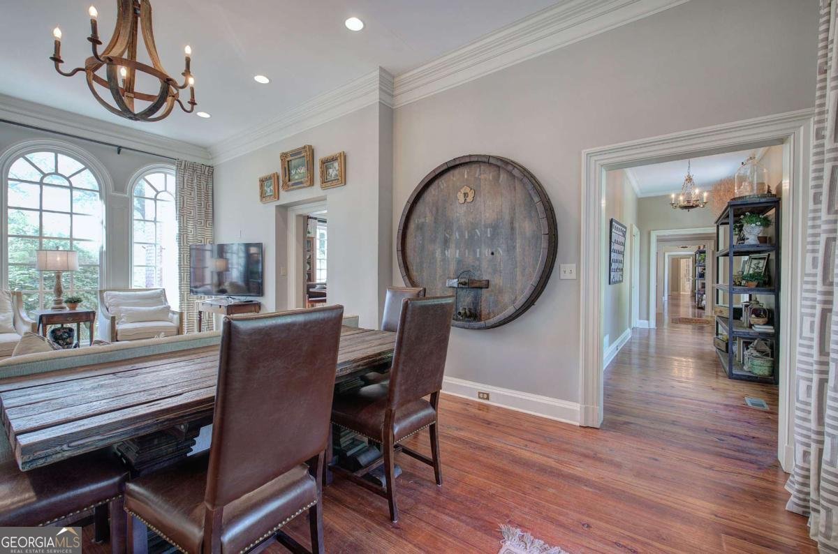 721 West Avenue Cartersville - 25