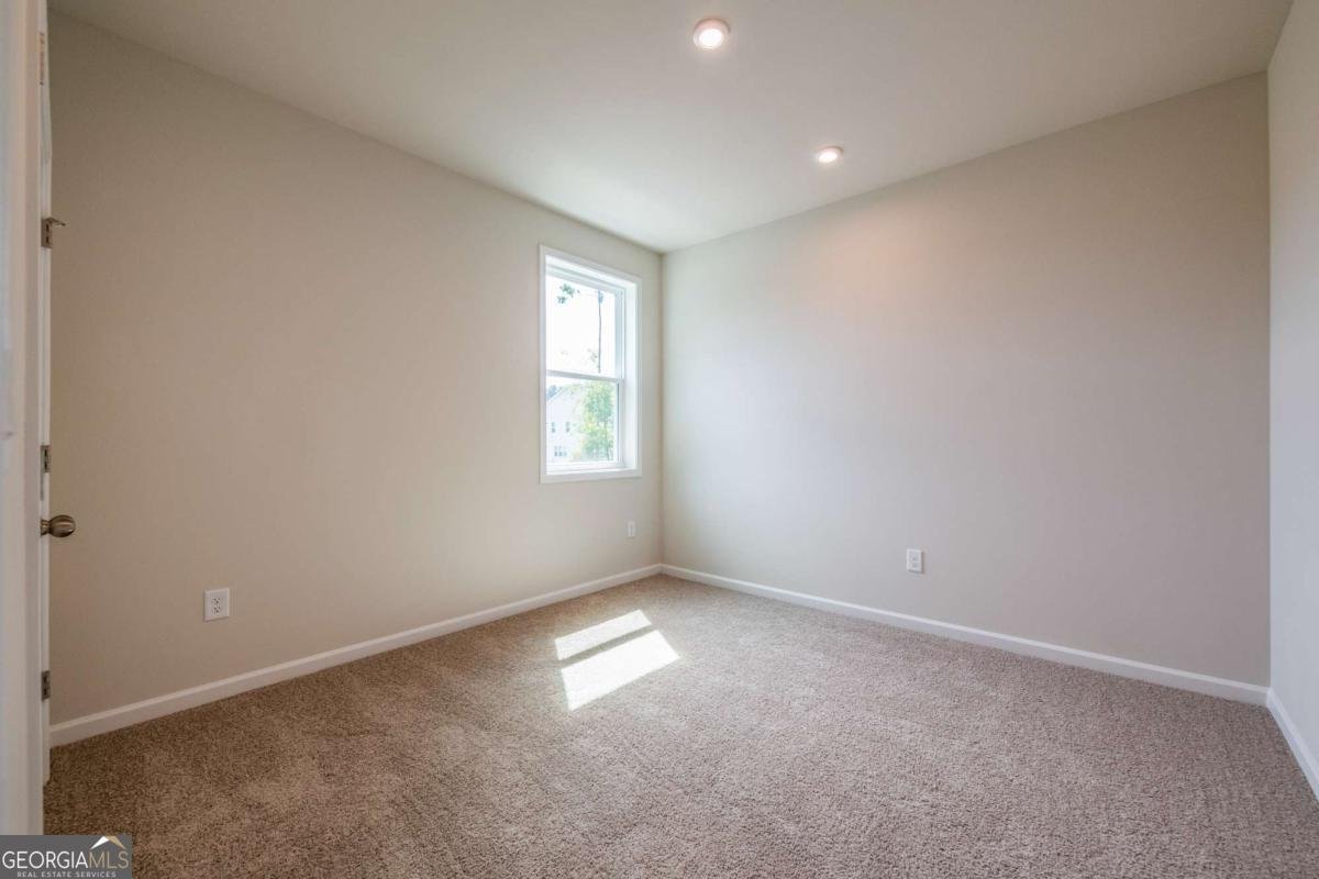 7505 Woolf Way Cumming - 40