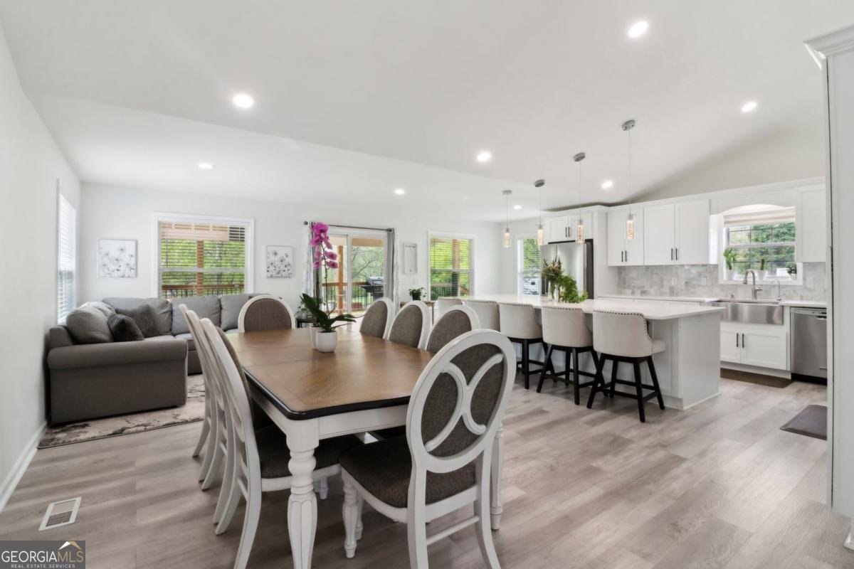 106 Thornwood Drive Woodstock - 9