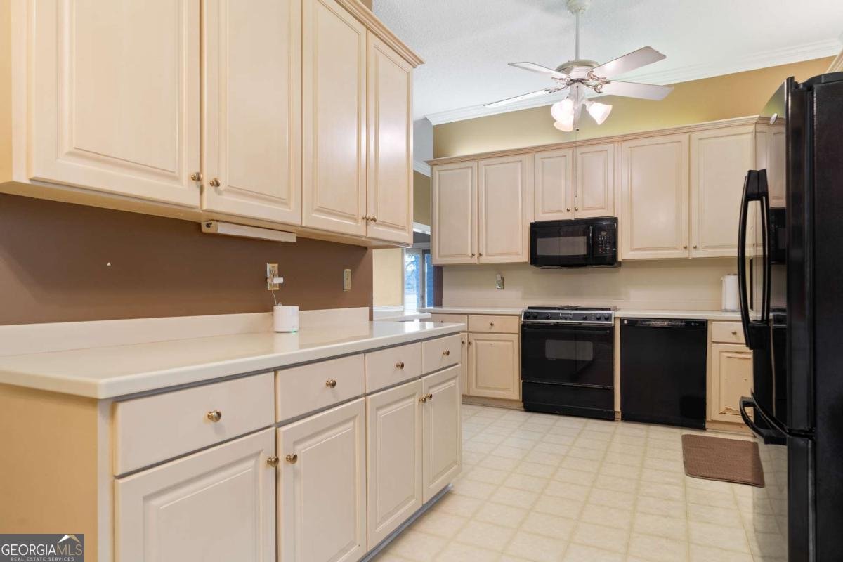 390 David Williams Road Sparta - 40