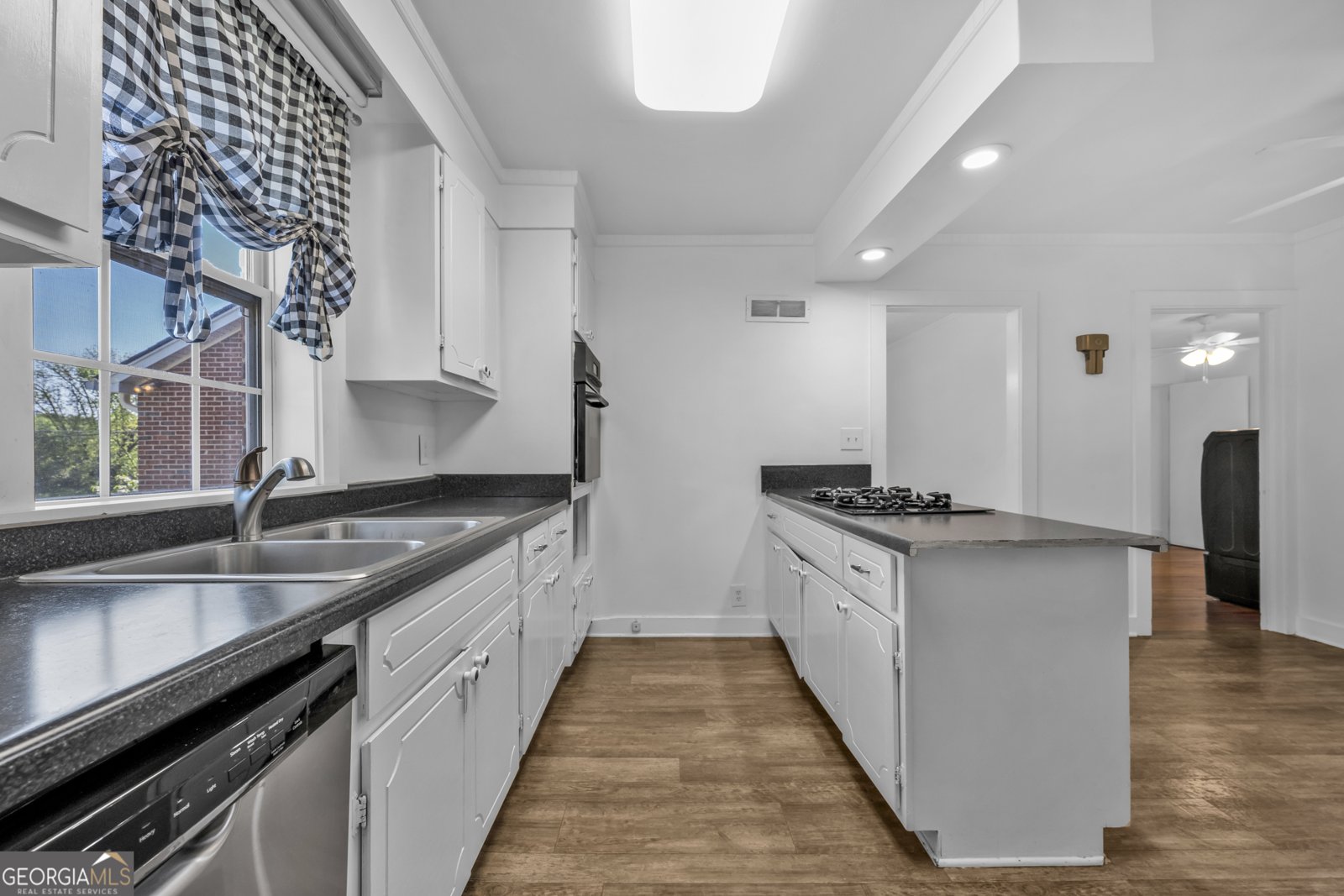 314 Poplar Drive Washington - 13
