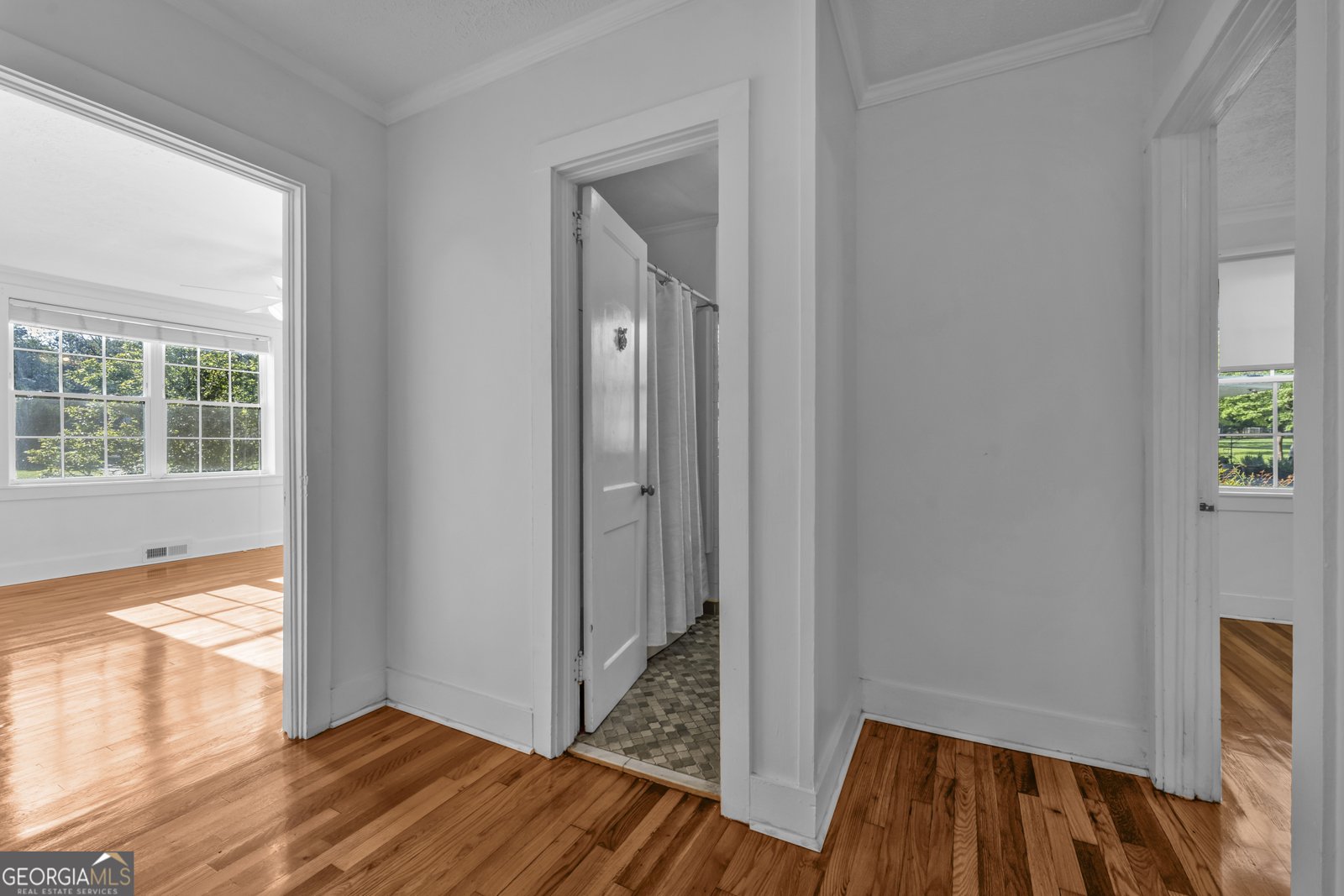 314 Poplar Drive Washington - 17