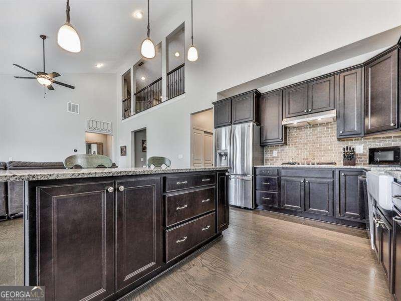 815 Commerce Trail Canton - 17