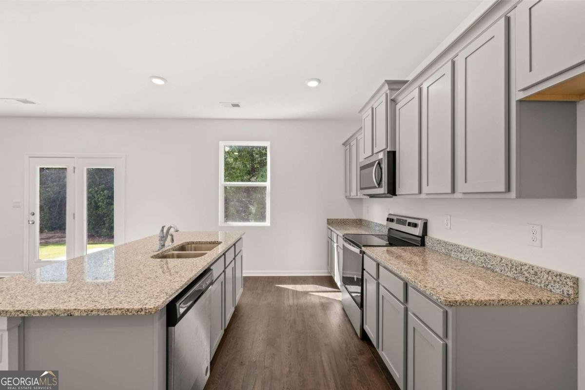 1612 Oakbrook Pond Place Dacula - 12