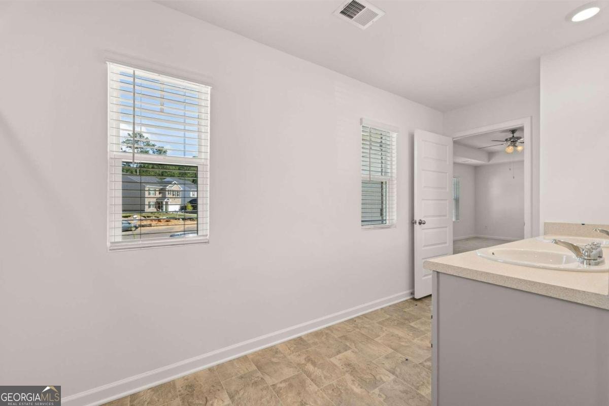 1612 Oakbrook Pond Place Dacula - 20