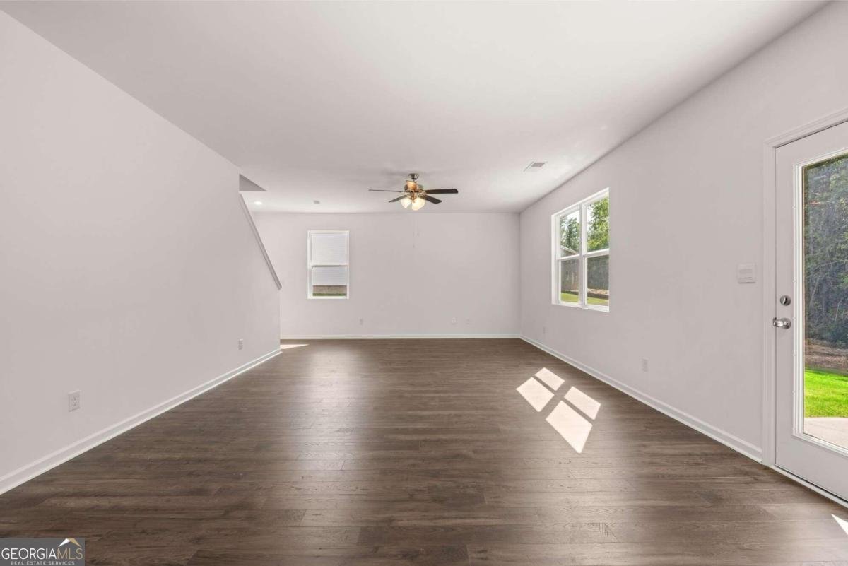1612 Oakbrook Pond Place Dacula - 29