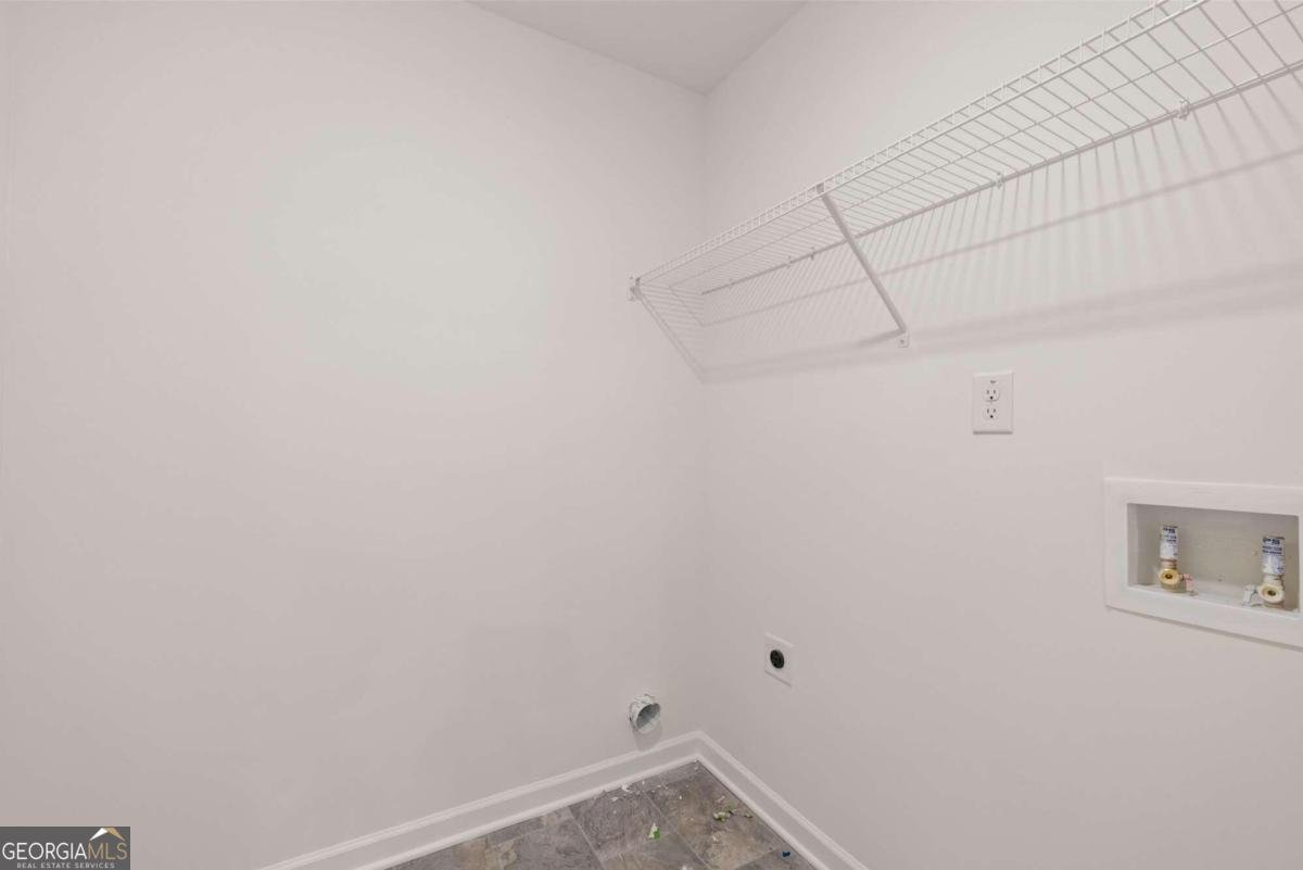 1612 Oakbrook Pond Place Dacula - 38