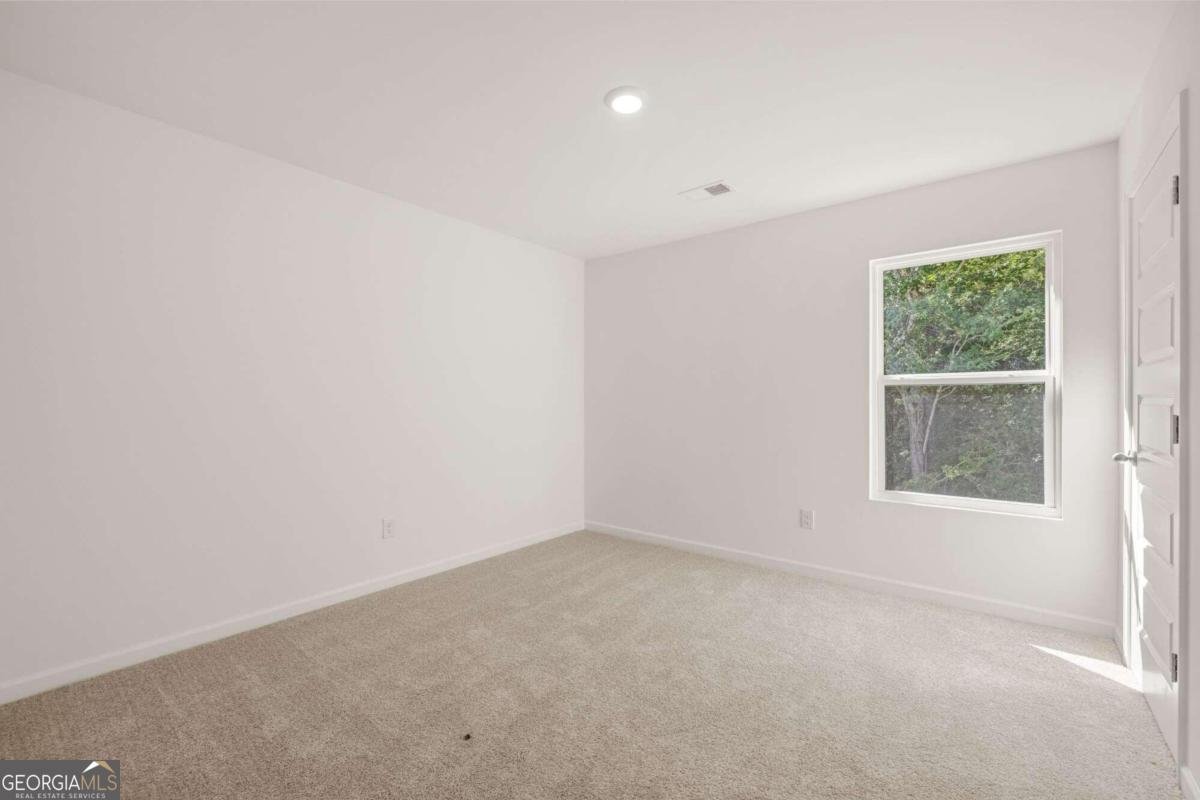 1612 Oakbrook Pond Place Dacula - 42