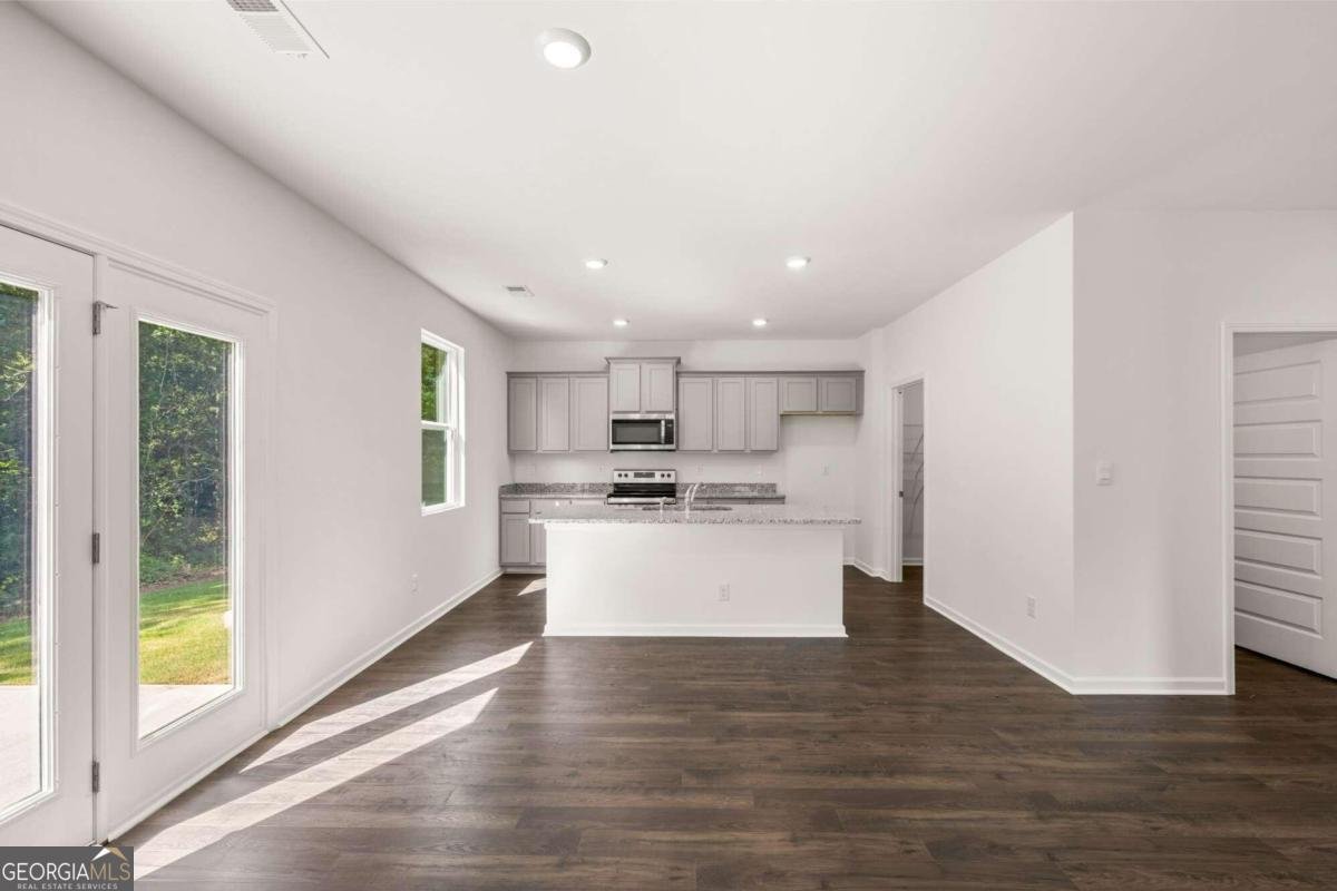 1612 Oakbrook Pond Place Dacula - 9