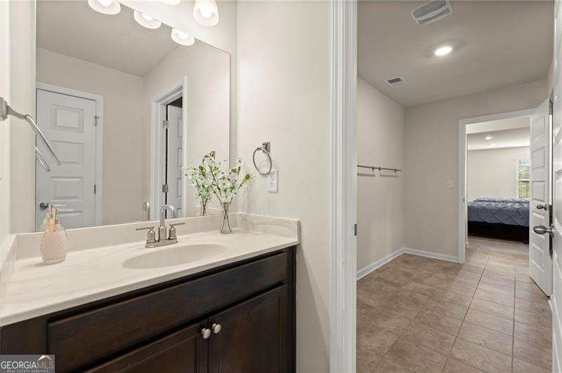 404 Prague Way Hampton - 37
