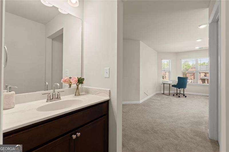 404 Prague Way Hampton - 48