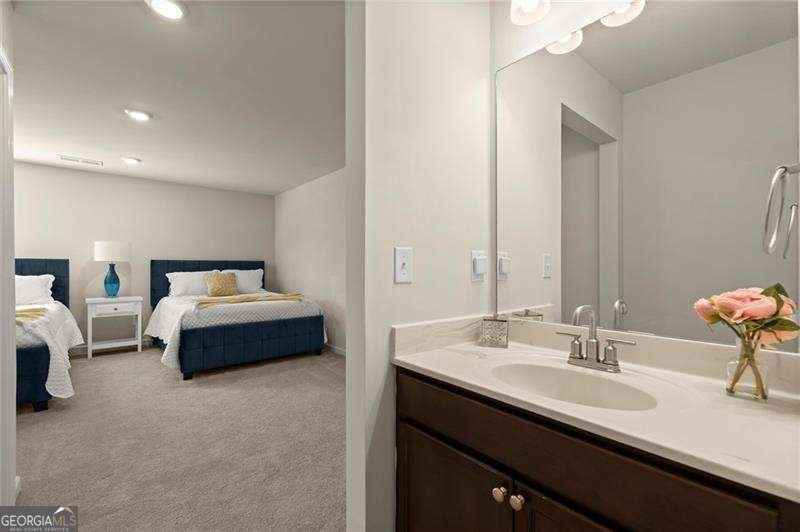 404 Prague Way Hampton - 49