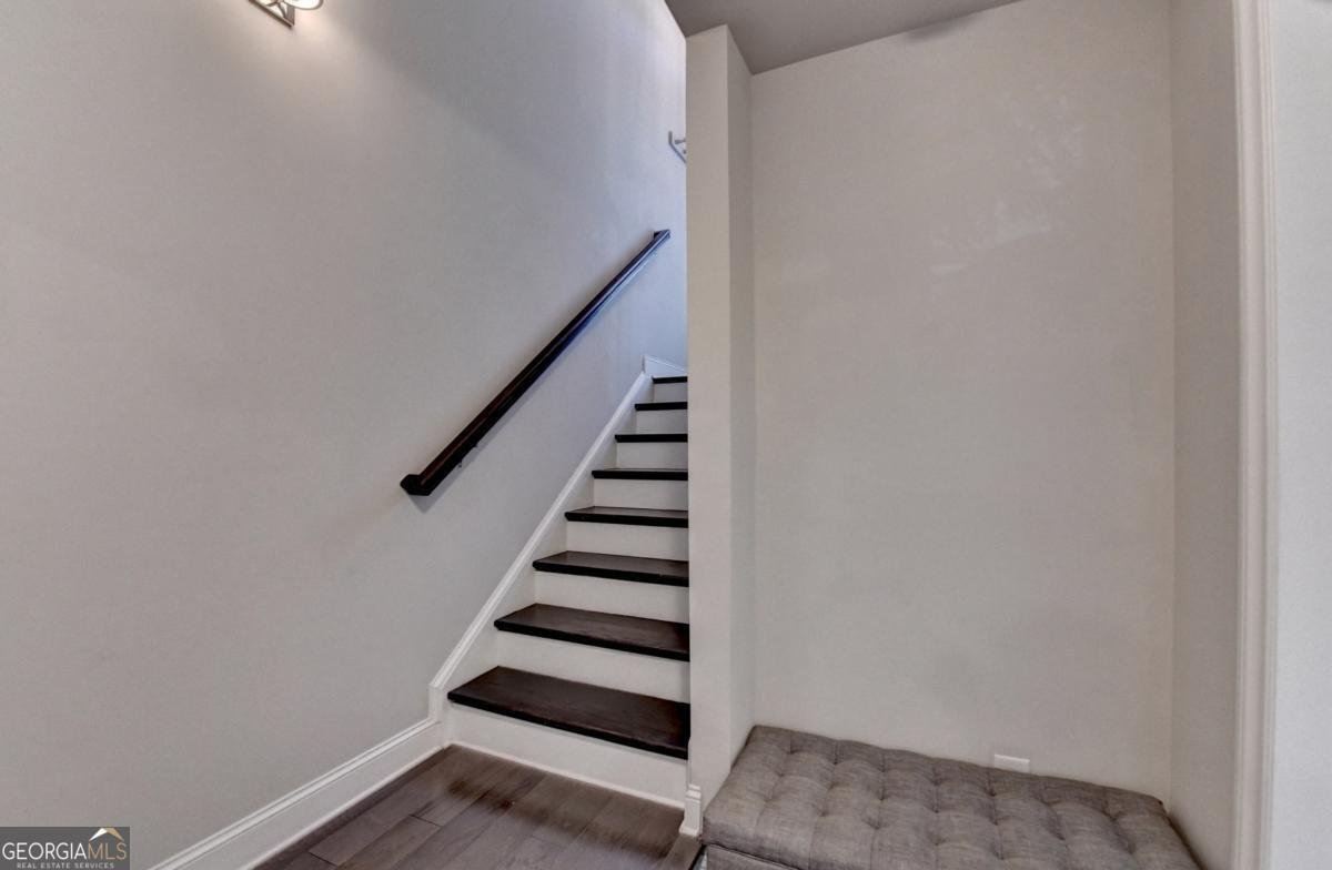 4007 Dunwoody Trace Atlanta - 40