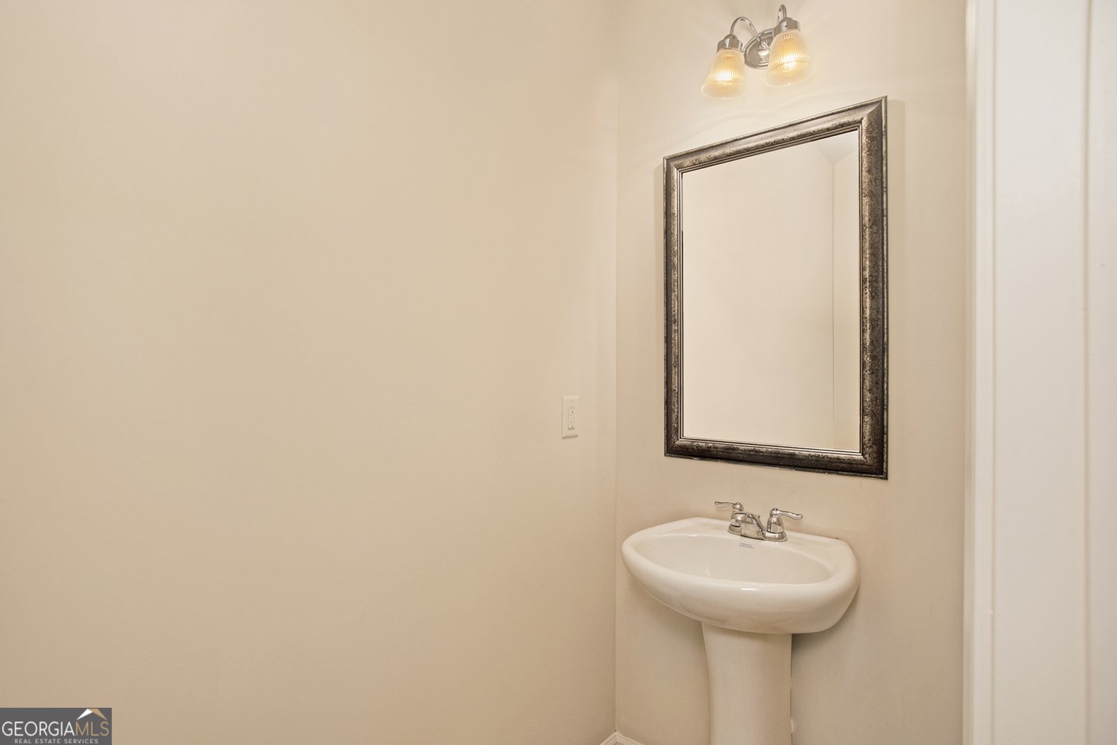 4354 Favored Way Union City - 10