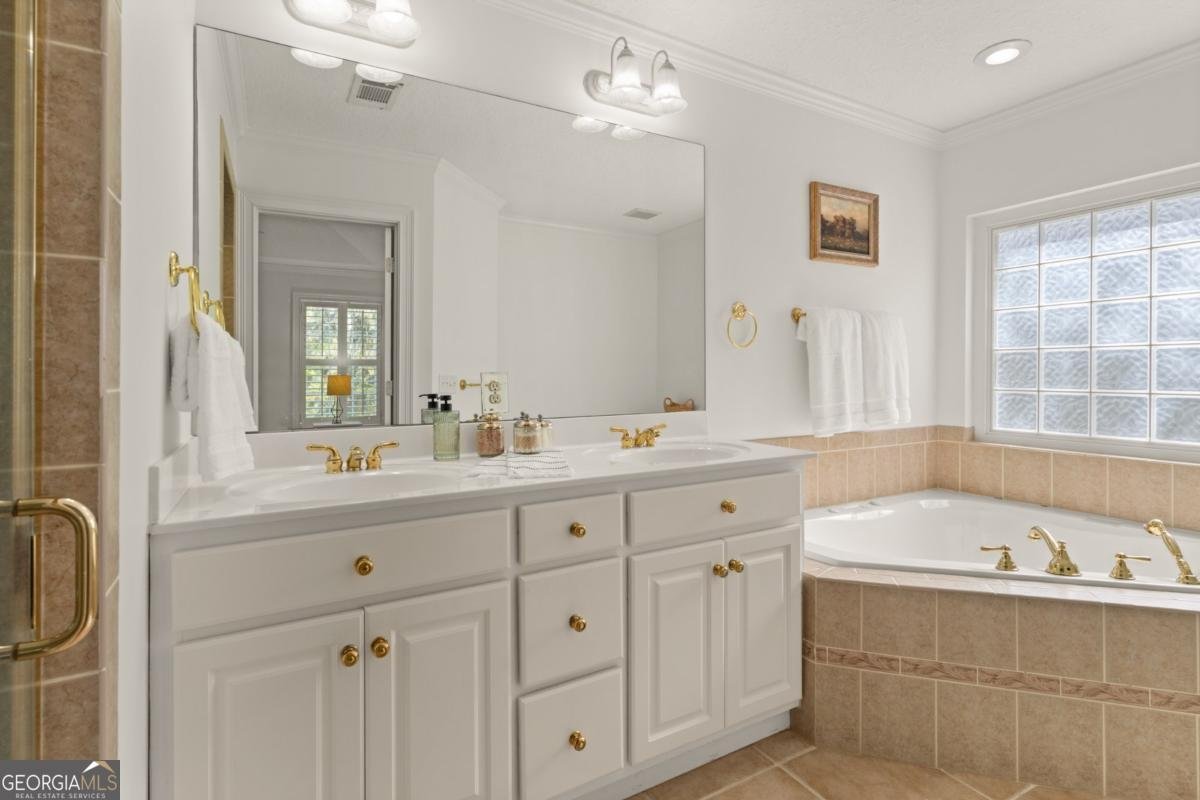 142 Montrose St. Simons - 18