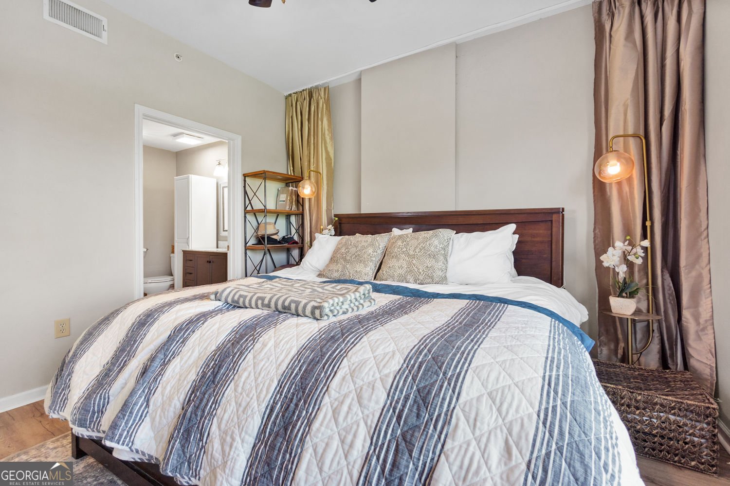 3040 Peachtree Road Atlanta - 24