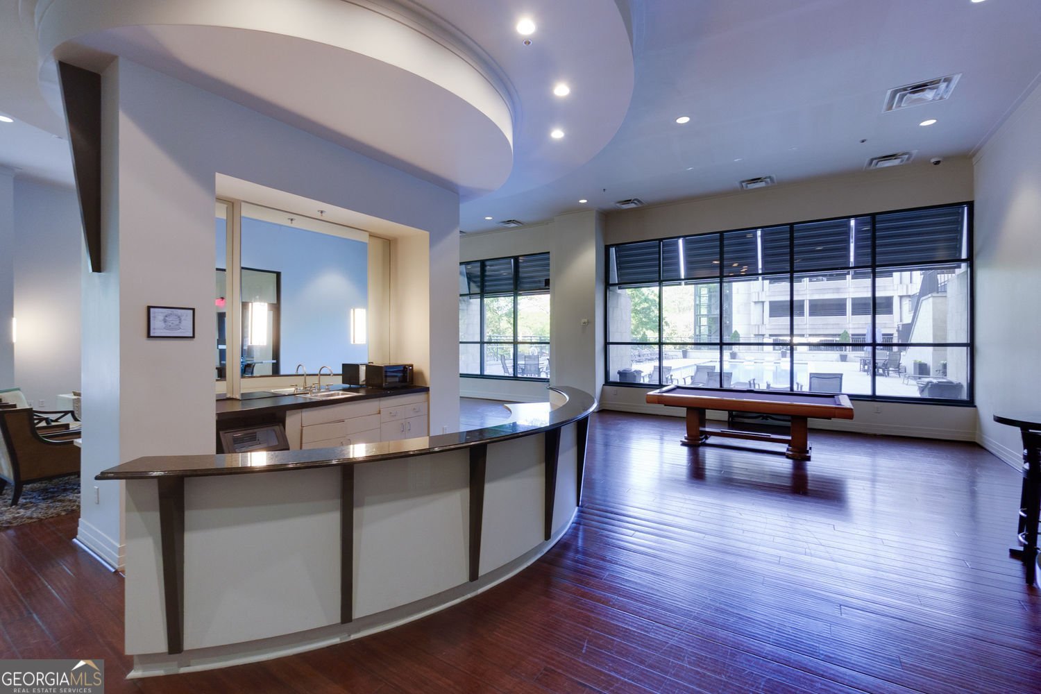 3040 Peachtree Road Atlanta - 37