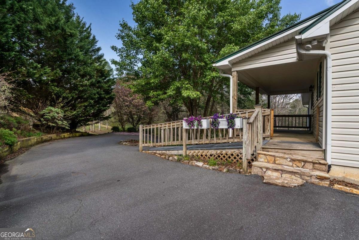 252 Brookhaven Drive Blairsville - 38