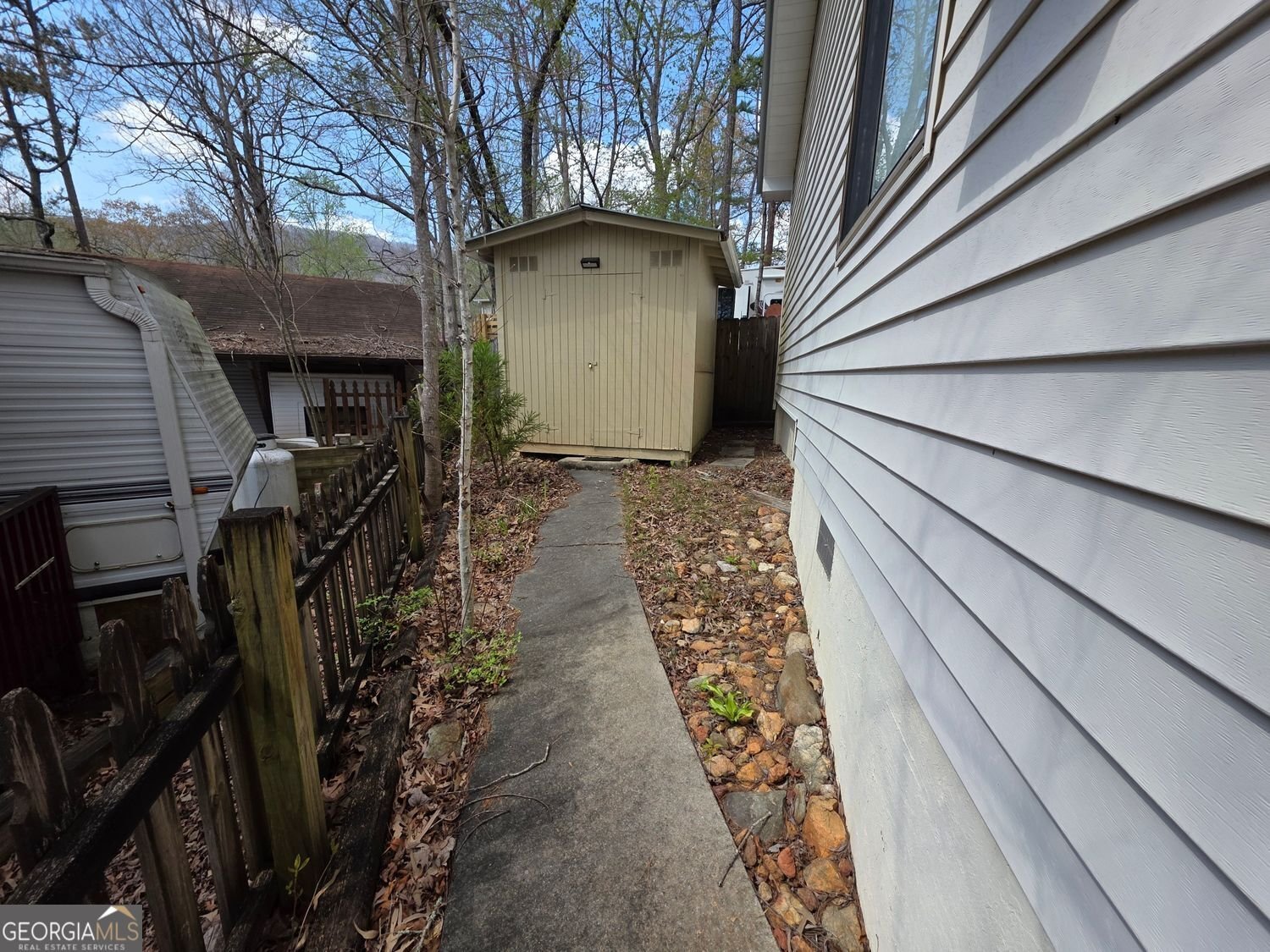 92 Cindy Parkway Cleveland - 14