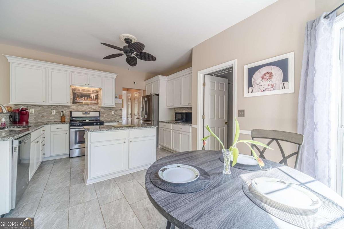 1356 Belfaire Trace Dacula - 13