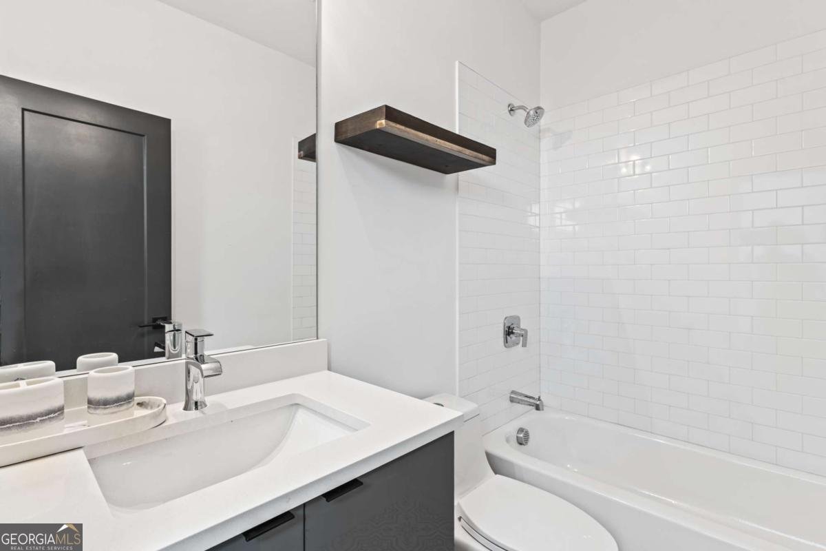 2424 Memorial Drive Atlanta - 25