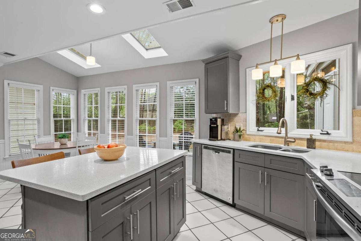 5663 Brookstone Drive Acworth - 14